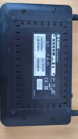 Router D-Link DWR-921 Router 4G LTE