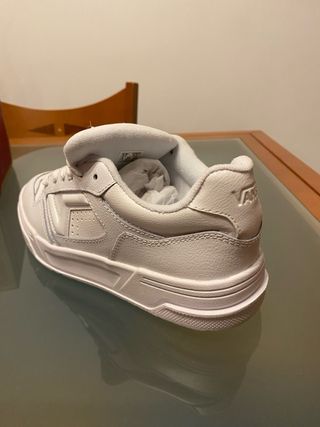 Zapatillas Vans Upland Blancas