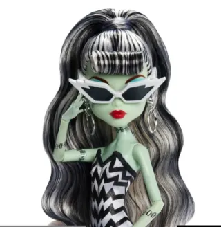 Muñeca Monster High x Barbie Skullcollector