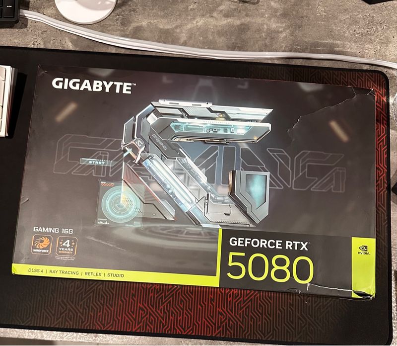 Placa Gráfica Gigabyte RTX 5080 Gaming