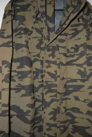 Chaqueta militar camuflaje