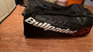 Maleta Padel Bullpadel XXL Negra (a estrenar)