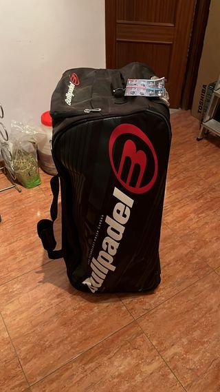 Maleta Padel Bullpadel XXL Negra (a estrenar)