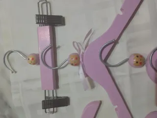 Lote 7 Perchas Madera Niña Rosas