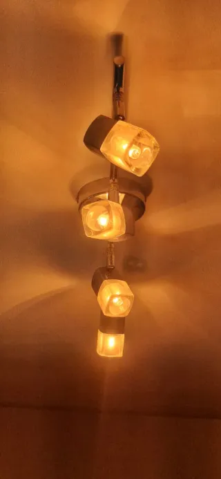 Lámpara de techo juvenil