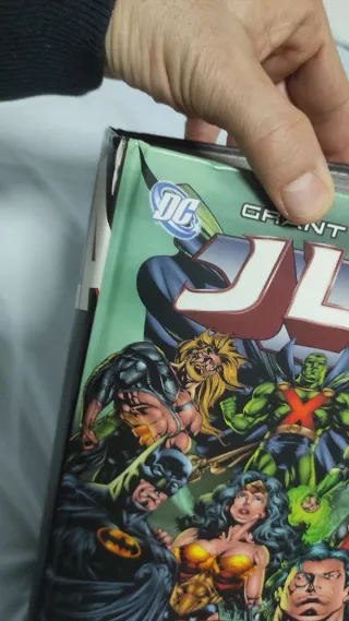 JLA DE GRANT MORRISON (DC Cómics)