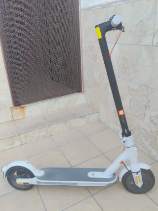 Patinete Eléctrico Xiaomi Mi Scooter 3.