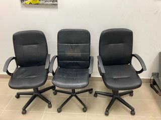 2 Sillas de Oficina Negras