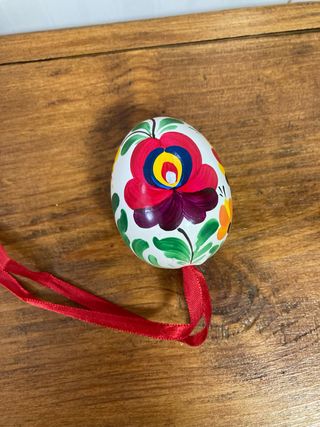 Huevo de Pascua decorado