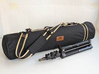 Lote de Iluminación: 3 Pies de Foco + 4 Paraguas