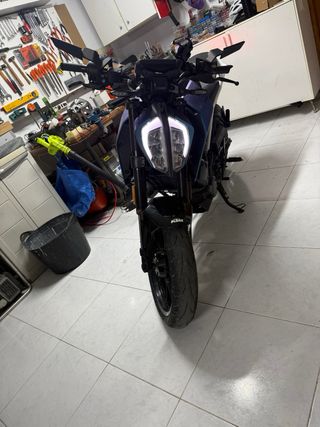KTM Duke 125