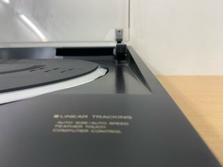 Tocadiscos Hitachi HT-MD46 Automático