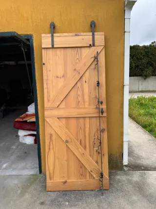 Puerta corredera estilo granero