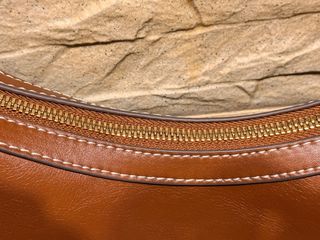 Bolso Mango Marrón Tachuelas. Nuevo