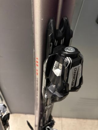 Esquís Atomic Nomad 169cm  Fijaciones Atomic