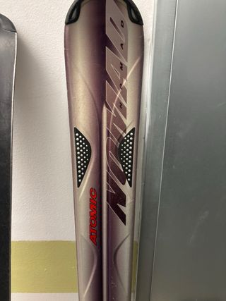 Esquís Atomic Nomad 169cm  Fijaciones Atomic