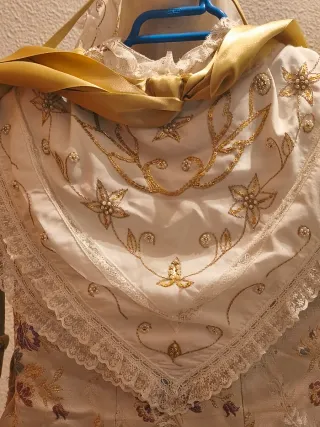 Traje Fallera Niña Beige y Morado