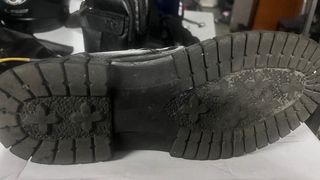 Botas negras con cremallera