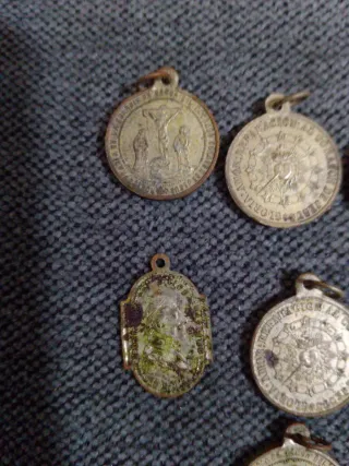 Lote 7 Colgantes Religiosos