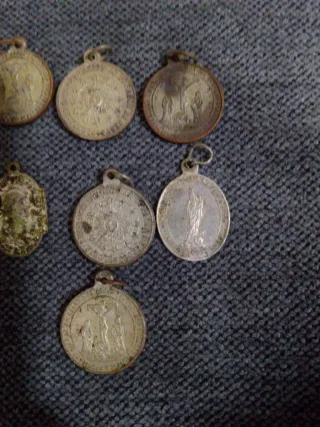 Lote 7 Colgantes Religiosos