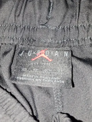 Chándal Jordan Negro y Rojo