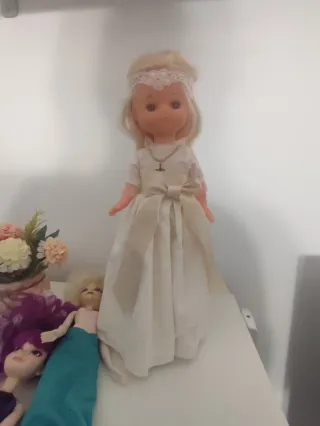 Variedad de juguetes antiguos