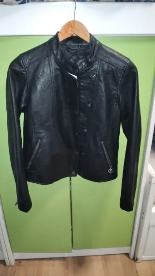 Chaqueta Cuero Pepe Jeans Negra precio negociable