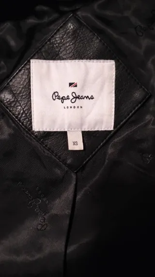 Chaqueta Cuero Pepe Jeans Negra precio negociable