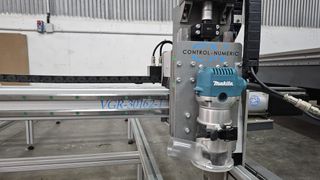 Fresadora CNC Makita 1600x3000mm