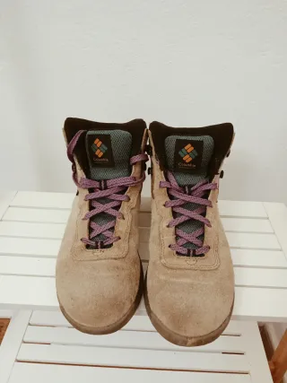 Botas de montaña Columbia Beige