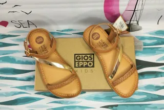 Gioseppo Helix sandalias niña (Marron) T32
