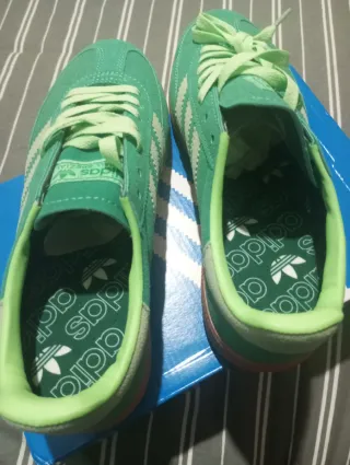 Adidas Spezial Mujer Talla 39 verde