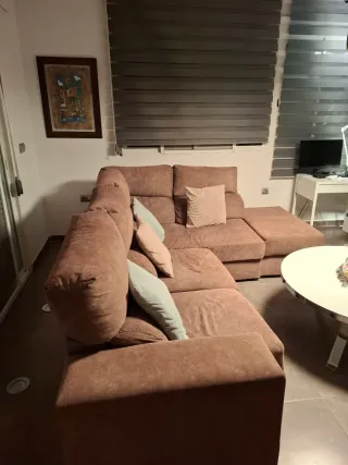 Sofá Chester de tela marrón