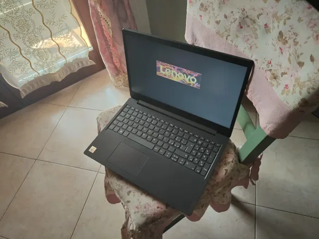 Portátil Lenovo v15 i7 slim 16GB RAM SSD 256GB