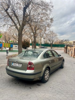 Volkswagen Passat 2002