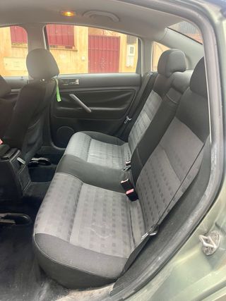 Volkswagen Passat 2002