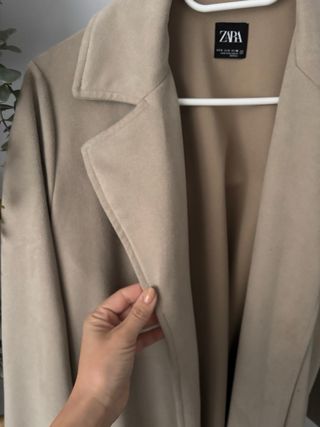 Abrigo Zara Beige Talla S