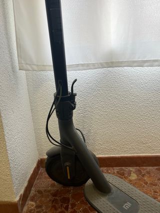 Patinete Eléctrico Xiaomi Mi Essential