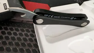 KeySmart iPro (Apple Find My) Negro