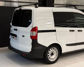 Ford Transit Courier 2015