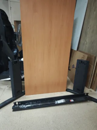 Mesa de oficina madera y metal 1.60 X80
