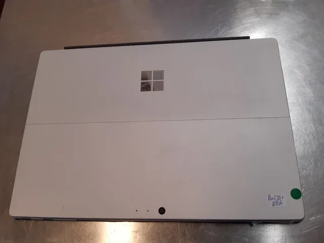 Microsoft Surface Pro 5 + Lápiz + Dock Station afbeelding 2