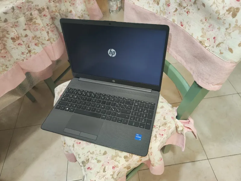 Portátil HP i7 g9 16gb ram ssd 1/2tb 15.6" gaming