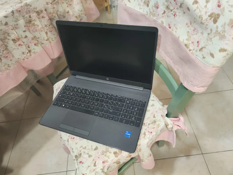 Portátil HP i7 g9 16gb ram ssd 1/2tb 15.6" gaming afbeelding 3