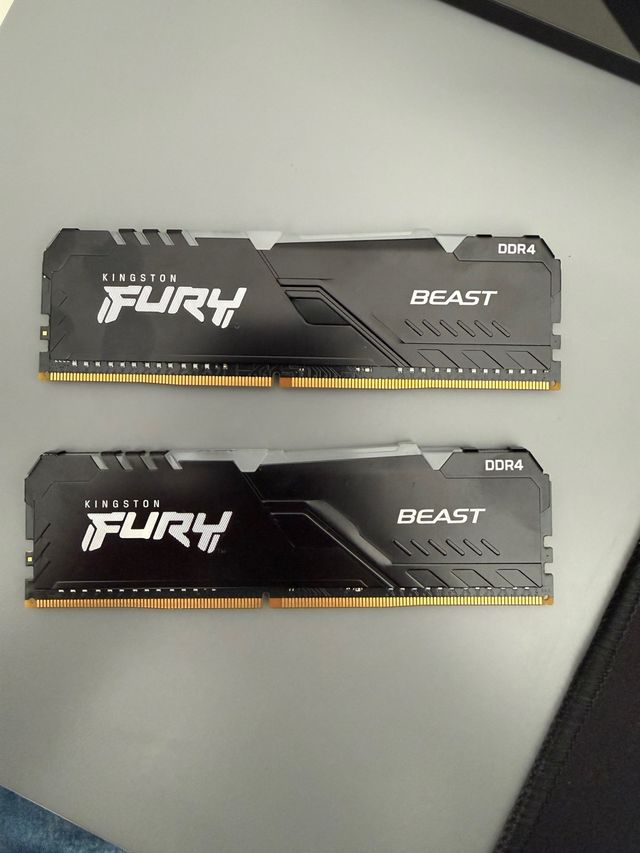 2x 8GB DDR4 3200MHz Kingston Fury Beast