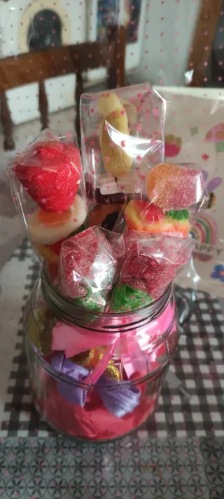 Tarrito de gominolas decorado