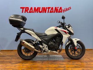 Honda CB500F. Desde 81€/mes.