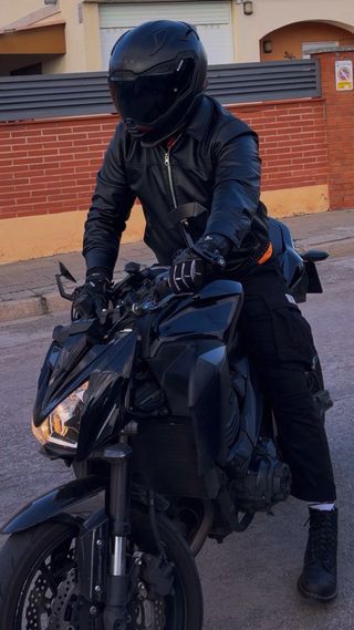 Kawasaki Z800E Negra