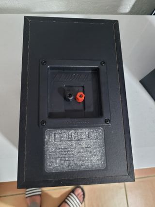 Altavoces Mission Modelo 760