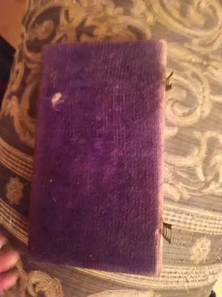 Báscula de precisión vintage con pesas